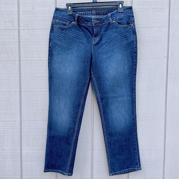 Simply Vera Vera Wang Straight Leg Crop Jeans - Picture 1 of 14